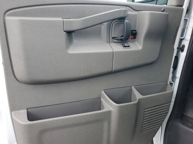 2023 GMC Savana 2500