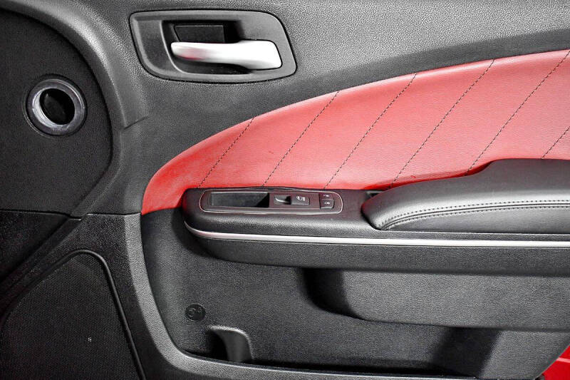 2018 Dodge Charger SXT