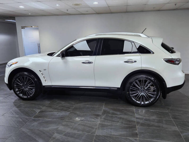 2017 Infiniti QX70