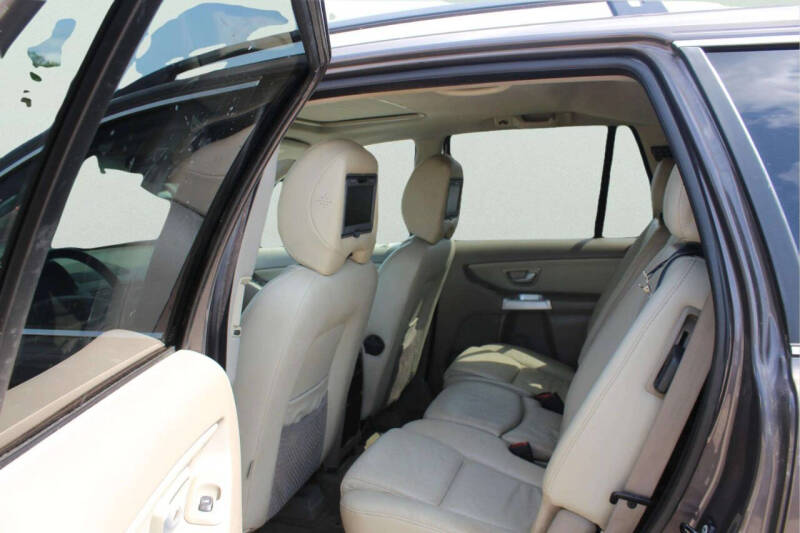 2005 Volvo XC90 V8