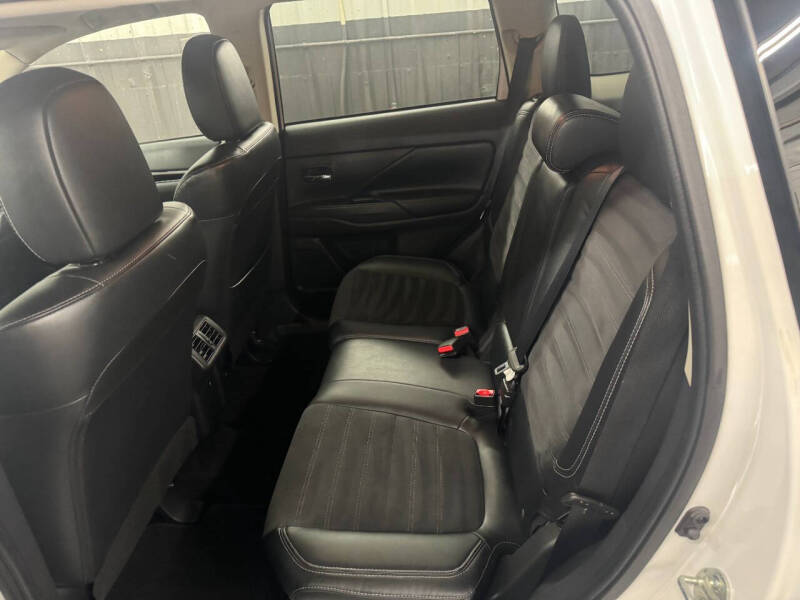 2019 Mitsubishi Outlander SE