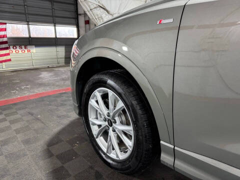 2023 Audi Q3 quattro S line Premium 45 TFSI