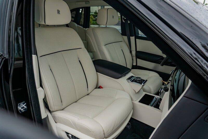 2024 Rolls-Royce Phantom