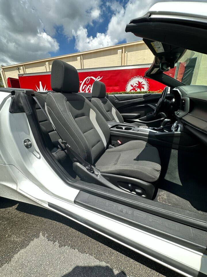 2019 Chevrolet Camaro  - $21,999