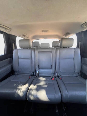 2013 Toyota Sequoia SR5