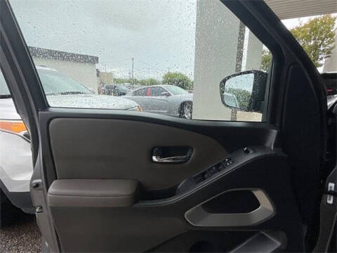 2022 Nissan Frontier SV