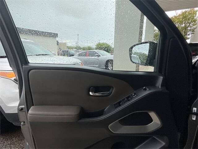 2022 Nissan Frontier SV