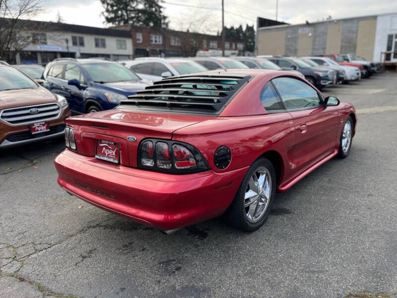 1998 Ford Mustang Base photo 4