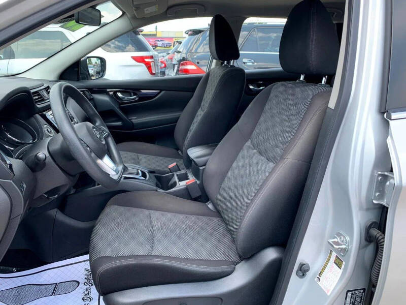 2020 Nissan Rogue Sport SV