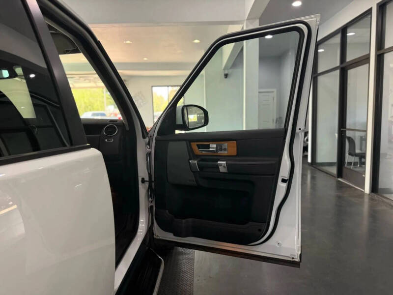2011 Land Rover LR4