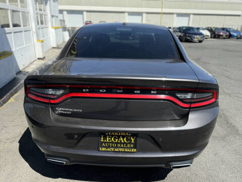 2016 Dodge Charger SE