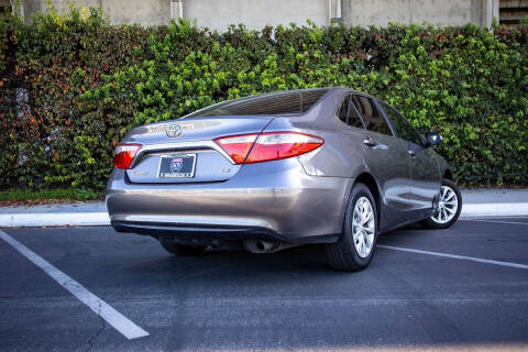 2017 Toyota Camry LE