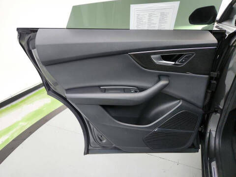 2019 Audi Q8 quattro Premium Plus 55 TFSI