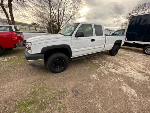 2003 Chevrolet Silverado 2500HD for sale at M&M Auto Sales 2 in Hartsville SC