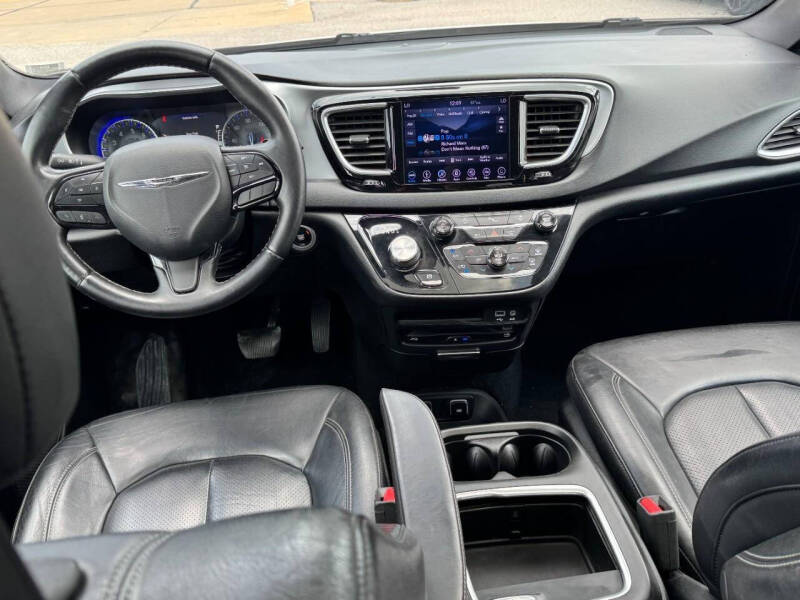 2018 Chrysler Pacifica Touring L Plus