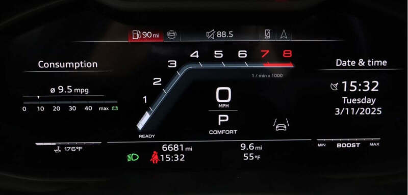 2024 Audi SQ8 4.0T quattro Premium Plus