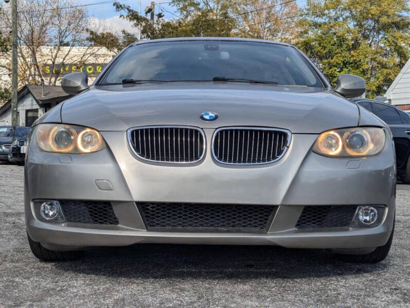 2010 BMW 3 Series 328i photo 2