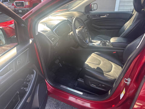 2017 Ford Edge Titanium