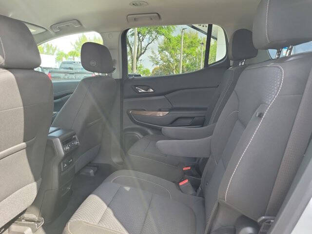 2023 GMC Acadia SLE