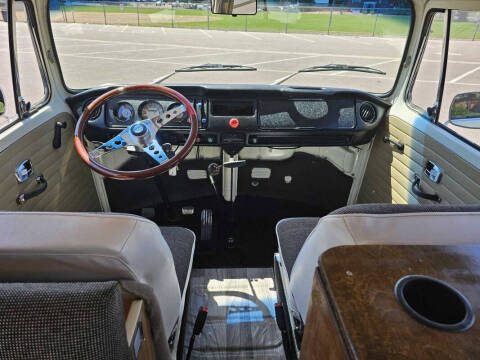 1971 Volkswagen Camper Bus