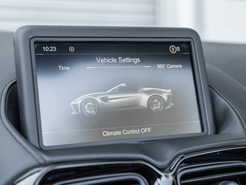 2021 Aston Martin Vantage