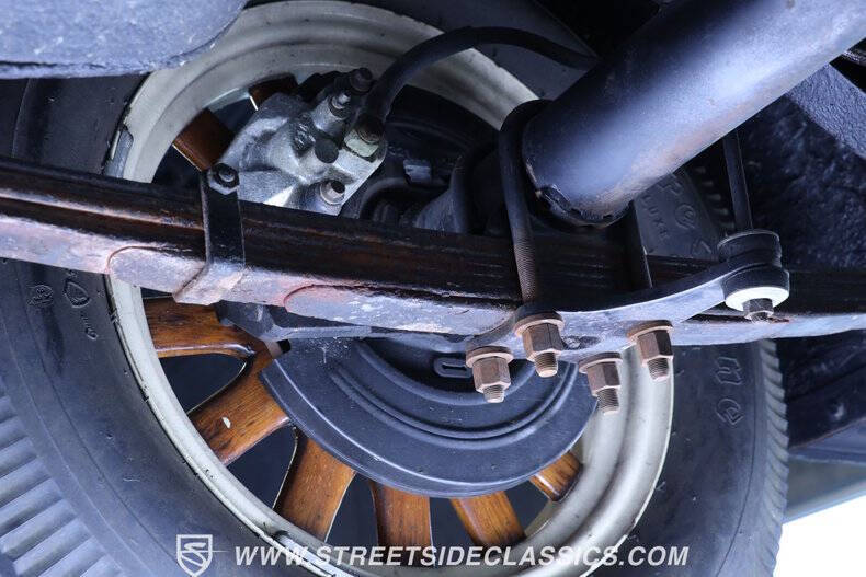 1933 Plymouth Model PD