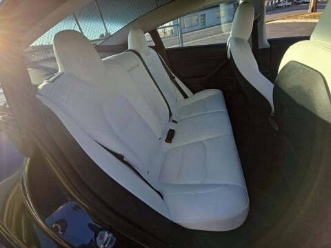 2023 Tesla Model 3 Performance