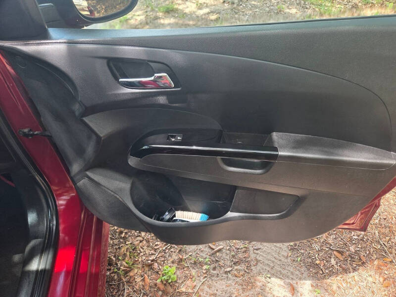 2019 Chevrolet Sonic LT Auto