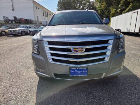 2018 Cadillac Escalade ESV Luxury
