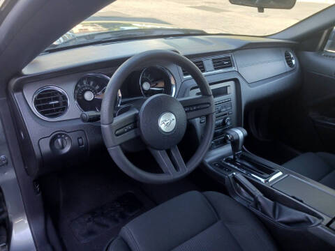 2010 Ford Mustang V6