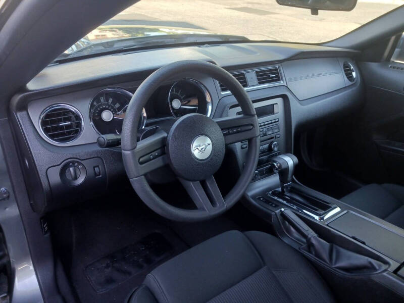 2010 Ford Mustang V6