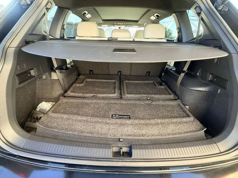 2020 Volkswagen Tiguan SE R-Line Black