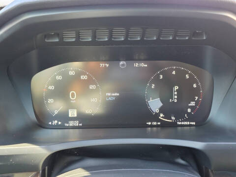 2019 Volvo XC90 T6 Momentum