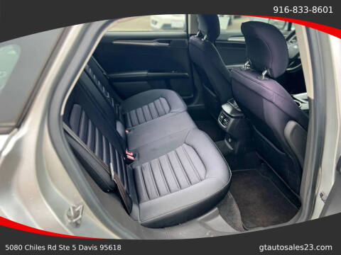 2013 Ford Fusion Hybrid SE