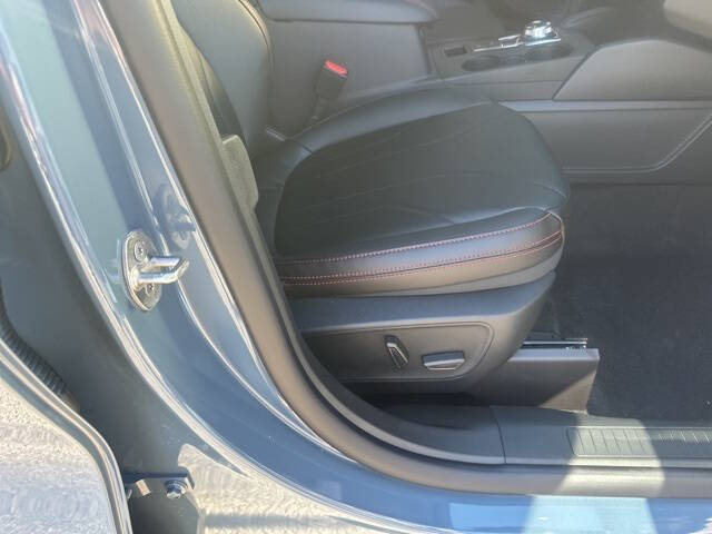 2026 Ford Escape ST-Line Elite