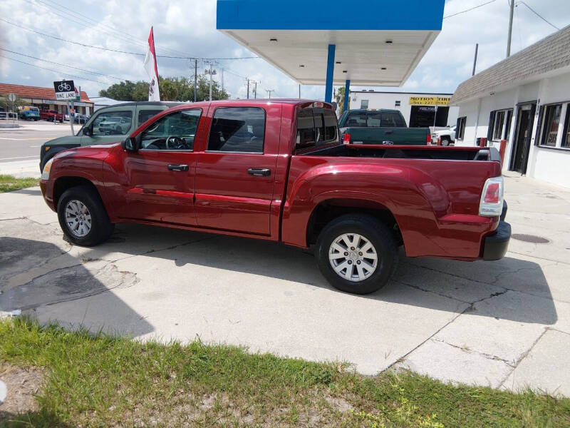2006 Mitsubishi Raider LS