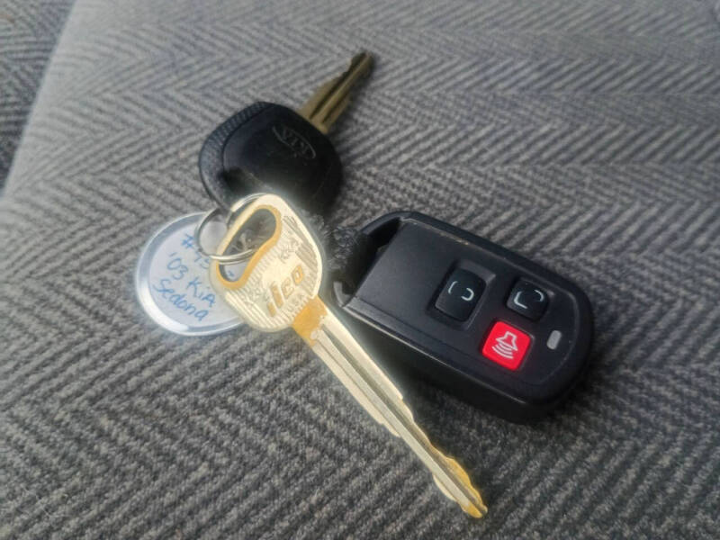 2003 Kia Sedona