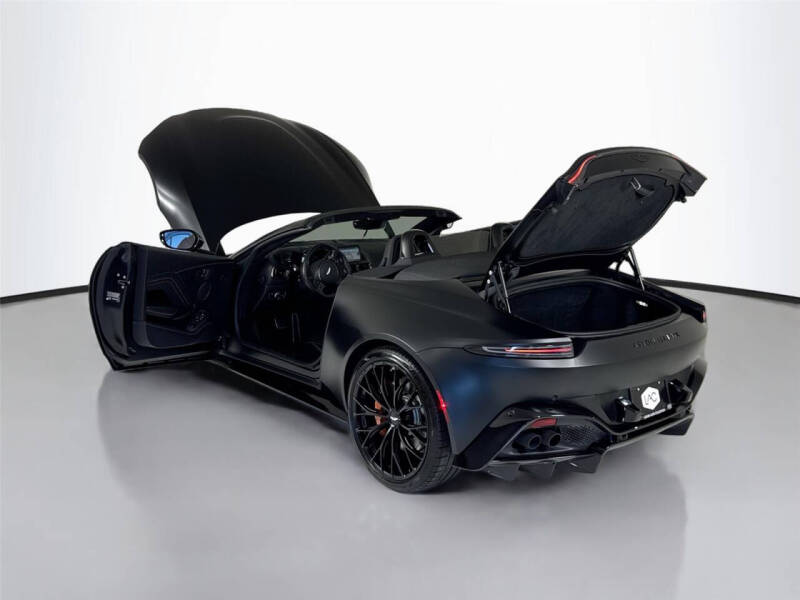 2022 Aston Martin Vantage