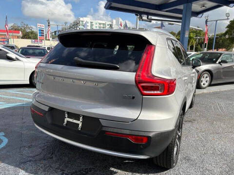 2023 Volvo XC40 B5 Core