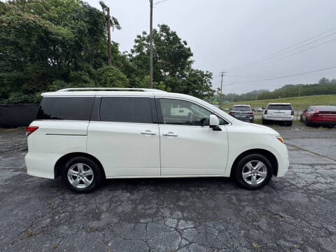 2017 Nissan Quest SV