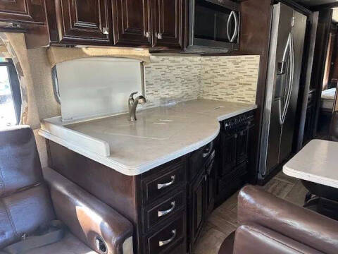 2016 Freightliner XCR Chassis