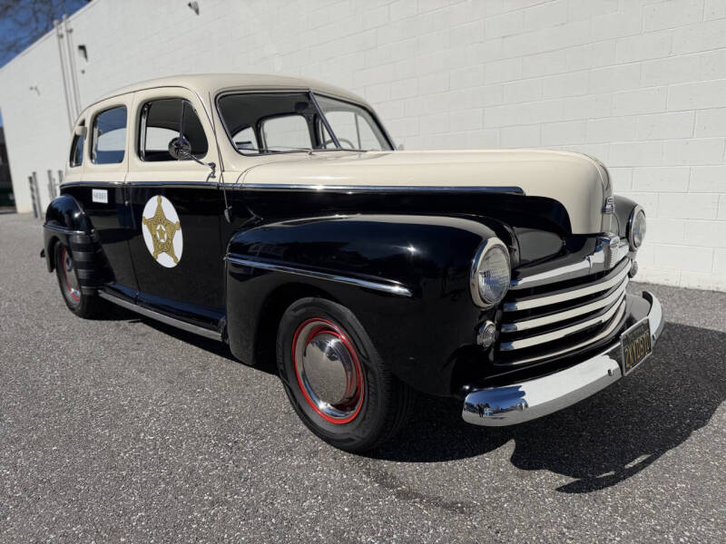 1948 Ford Super Deluxe