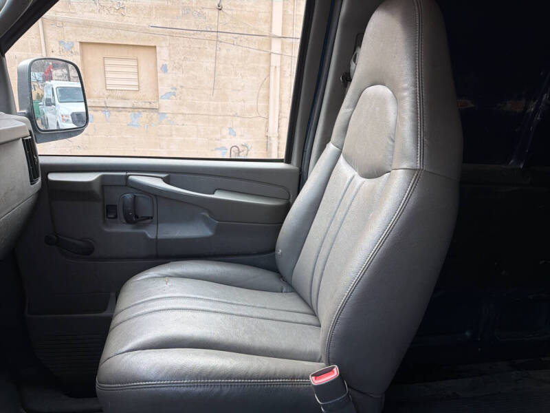 2004 Chevrolet Express 3500