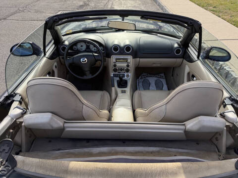 2004 Mazda MX-5 Miata LS