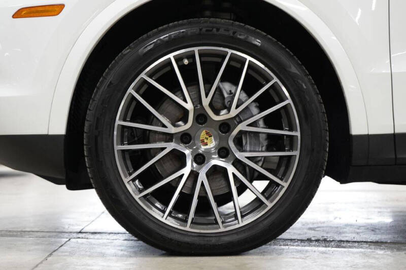 2019 Porsche Cayenne E-Hybrid
