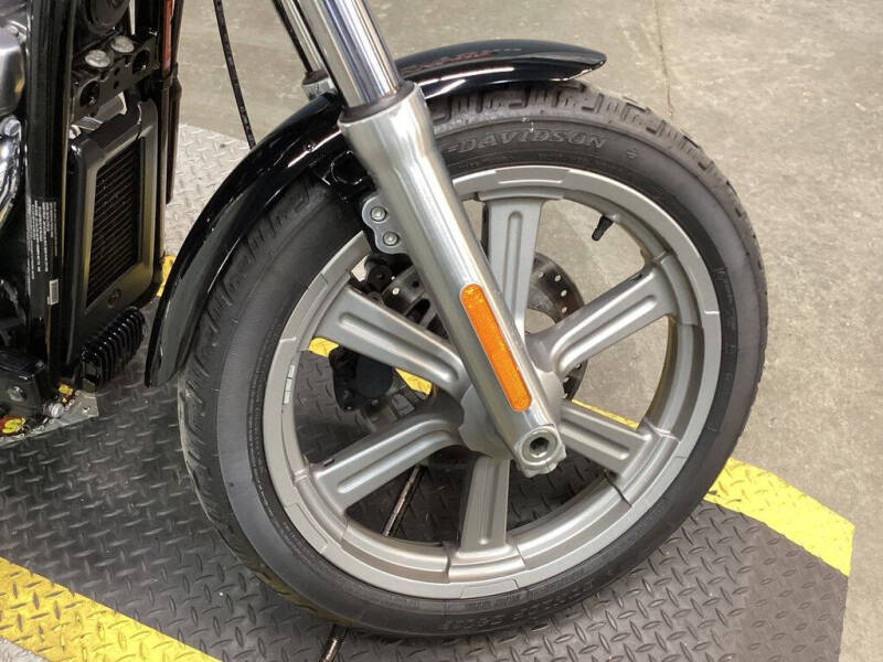 2022 Harley-Davidson® FXST - Softail® Standard