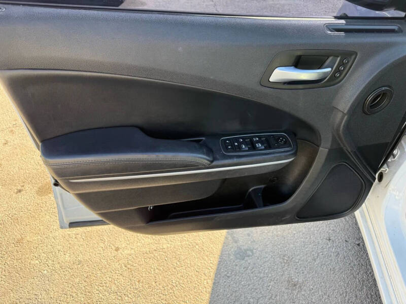 2019 Dodge Charger SXT