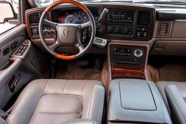 2002 Cadillac Escalade
