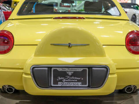 2002 Ford Thunderbird Deluxe