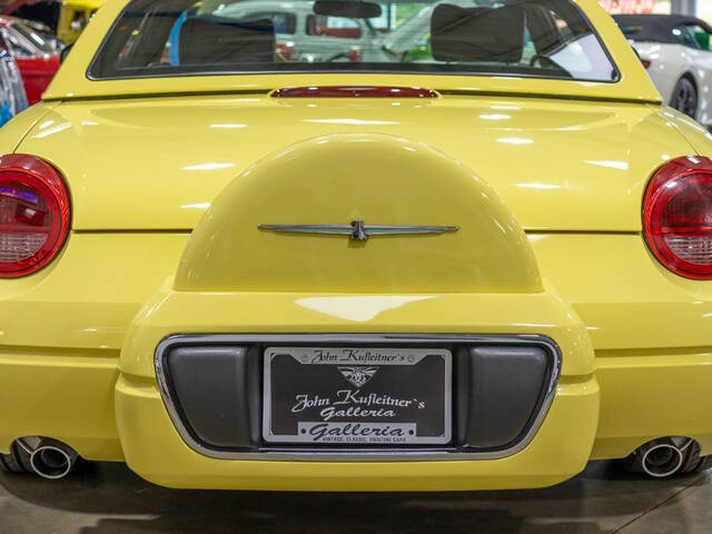 2002 Ford Thunderbird Deluxe